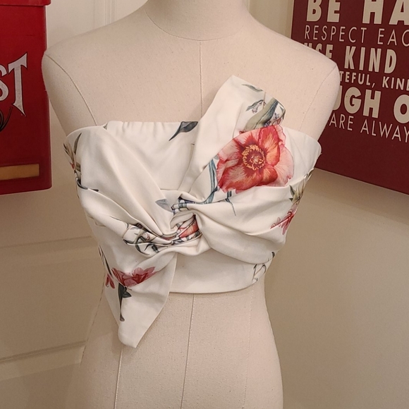 Super Cute SAMPLE Bandeau Top - Picture 1 of 9